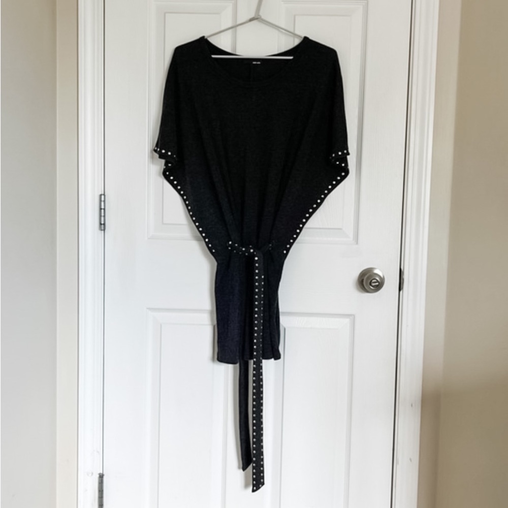 Heathered Grey Sweater Tunic with Studded Belt | Win-Win | S/M